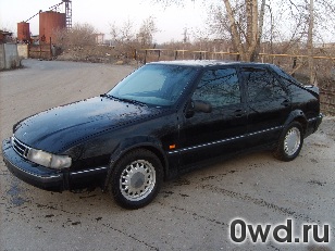 Битый автомобиль Saab 9000